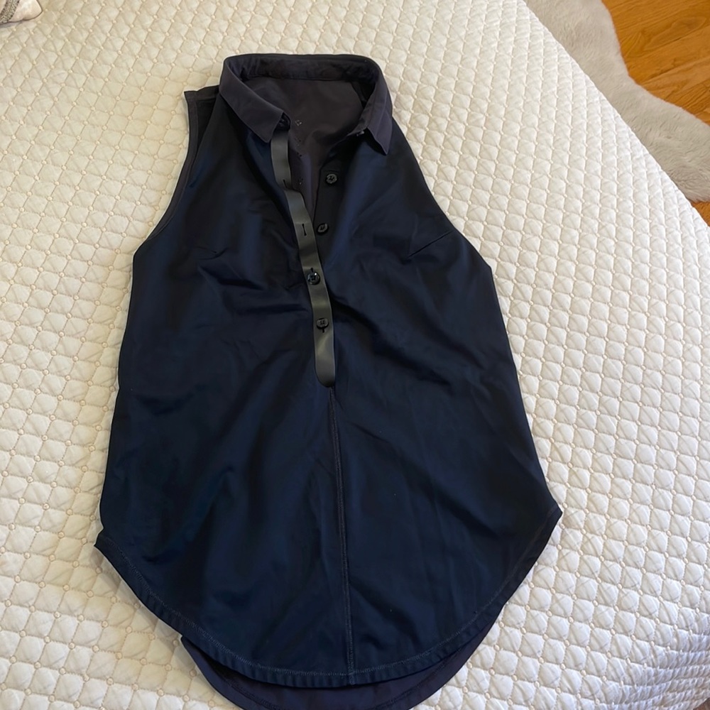 Lululemon tennis top